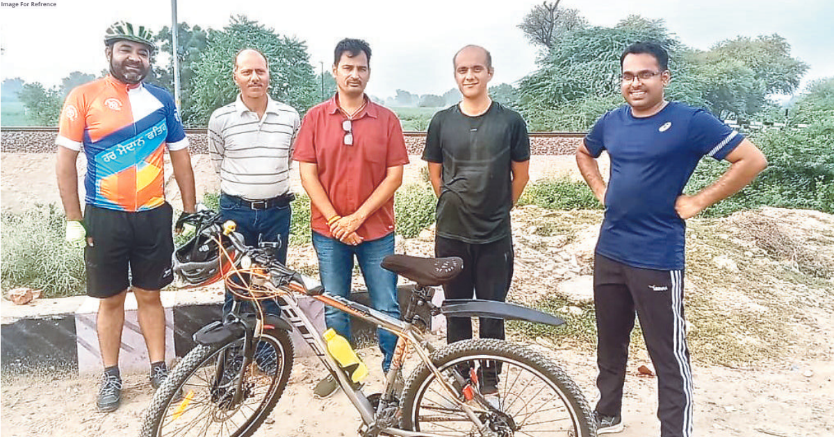 2 IAS officers ride bicycle to spread health awareness